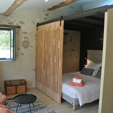 Les Epis Du Vent Bed and Breakfast Adilly Εξωτερικό φωτογραφία