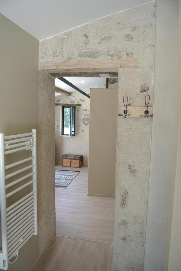 Les Epis Du Vent Bed and Breakfast Adilly Εξωτερικό φωτογραφία