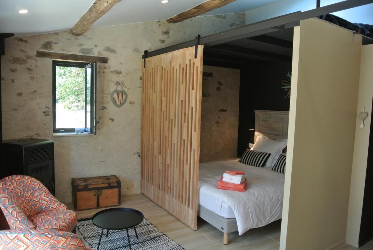 Les Epis Du Vent Bed and Breakfast Adilly Εξωτερικό φωτογραφία