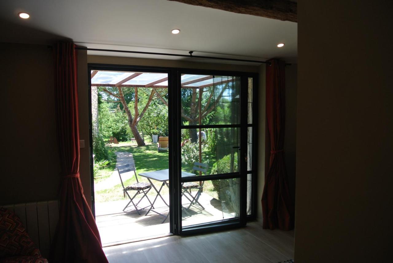 Les Epis Du Vent Bed and Breakfast Adilly Εξωτερικό φωτογραφία