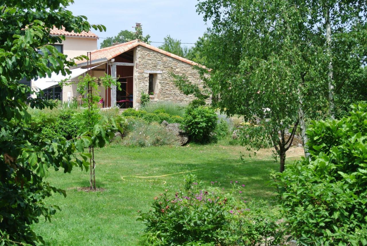 Les Epis Du Vent Bed and Breakfast Adilly Εξωτερικό φωτογραφία